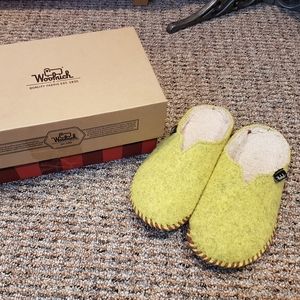 BNIB Woolrich Felt Mill Scuff Slipper Size S 8-9